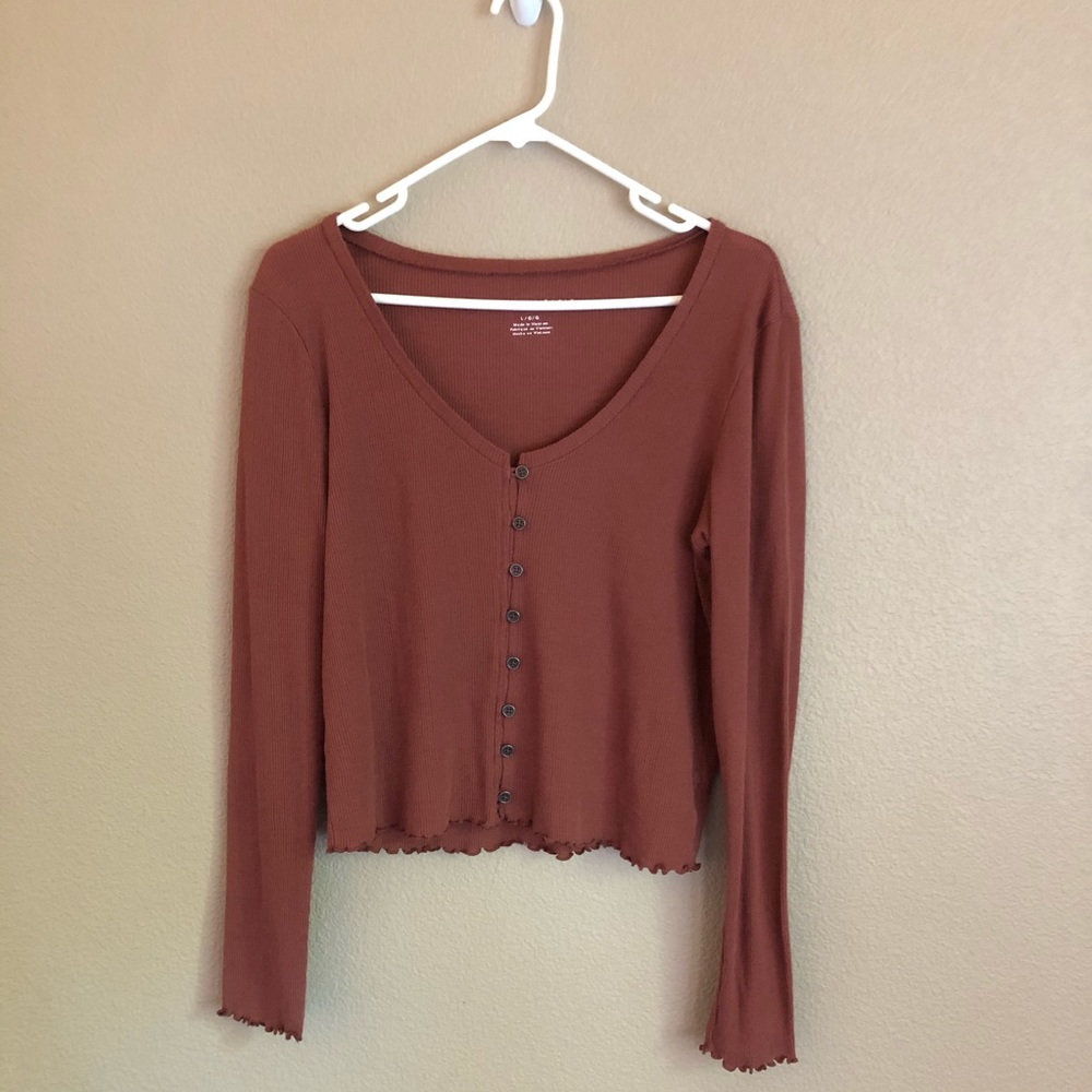 American Eagle button up long sleeve
